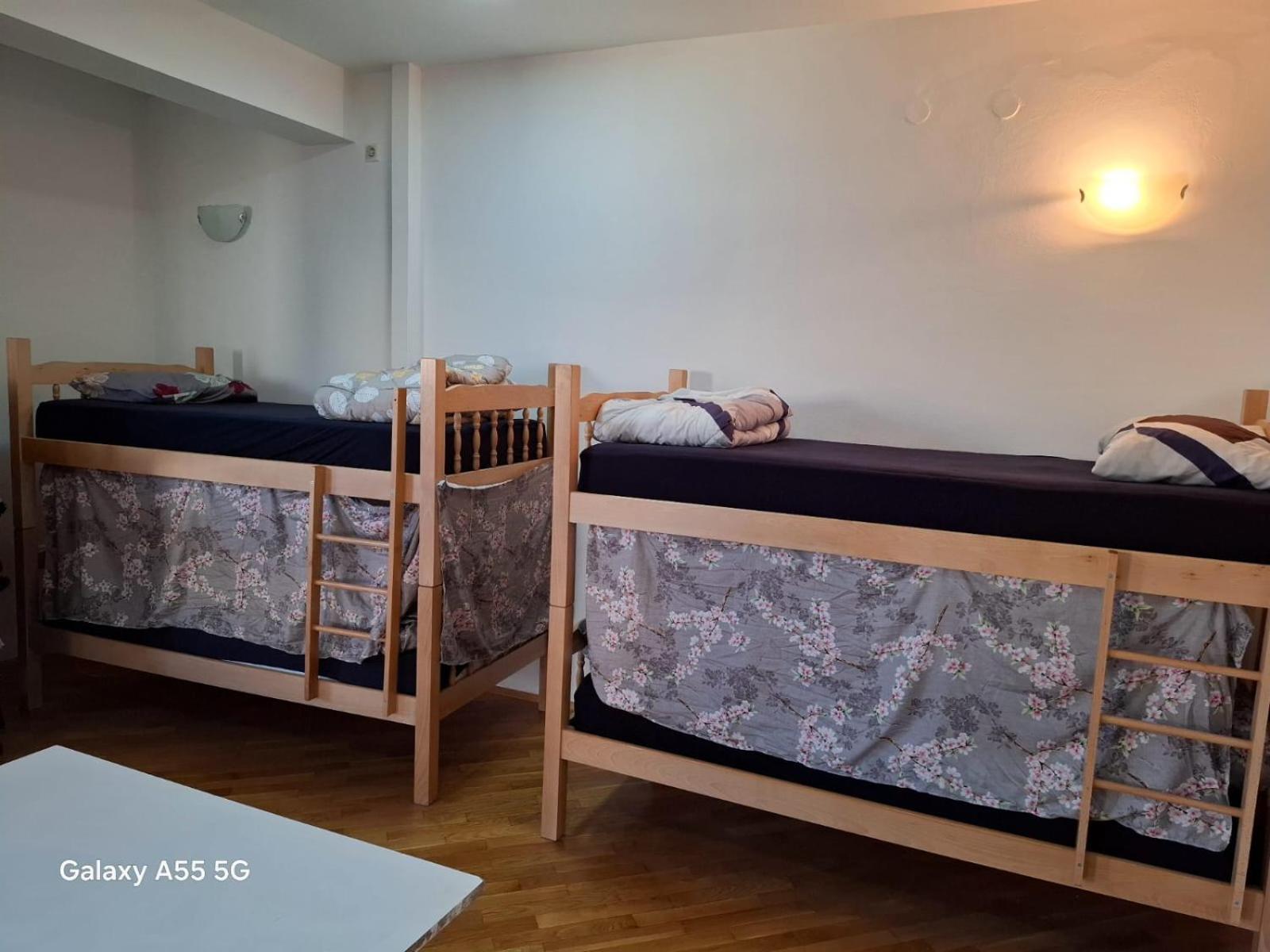 Alpi Hostel Skopje Luaran gambar